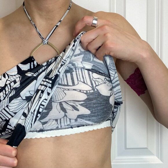 Banana Republic Y2K halter top - stretch black & white floral, tie back - Picture 3 of 8